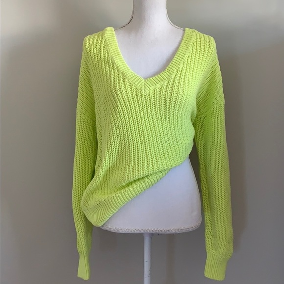 PINK Victoria’s Secret Heritage V Neck Sweater - Picture 6 of 7